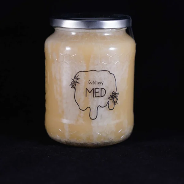 Květový med Funny Včely 700 g na tmavém pozadí